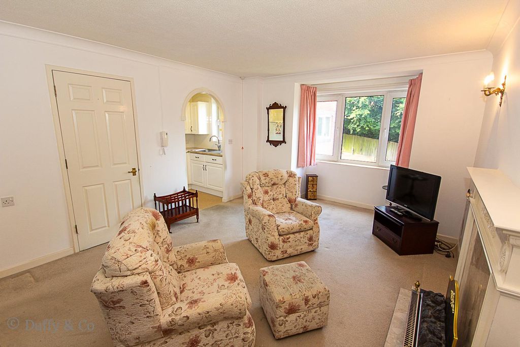 Property photo 3 of 13 14 CC (2 Of 13).Jpg