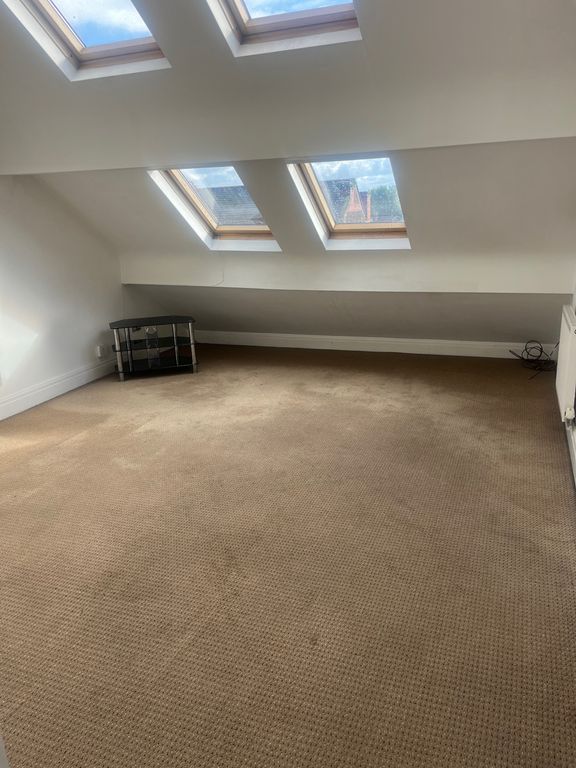 Property photo 3 of 10 Living Room