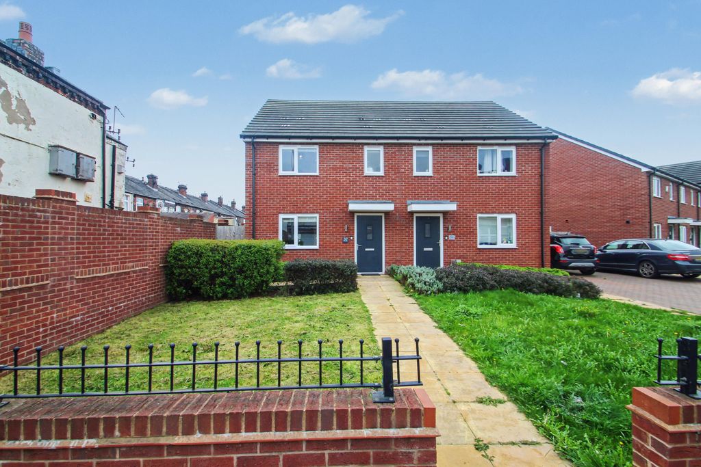 Property photo 1 of 19