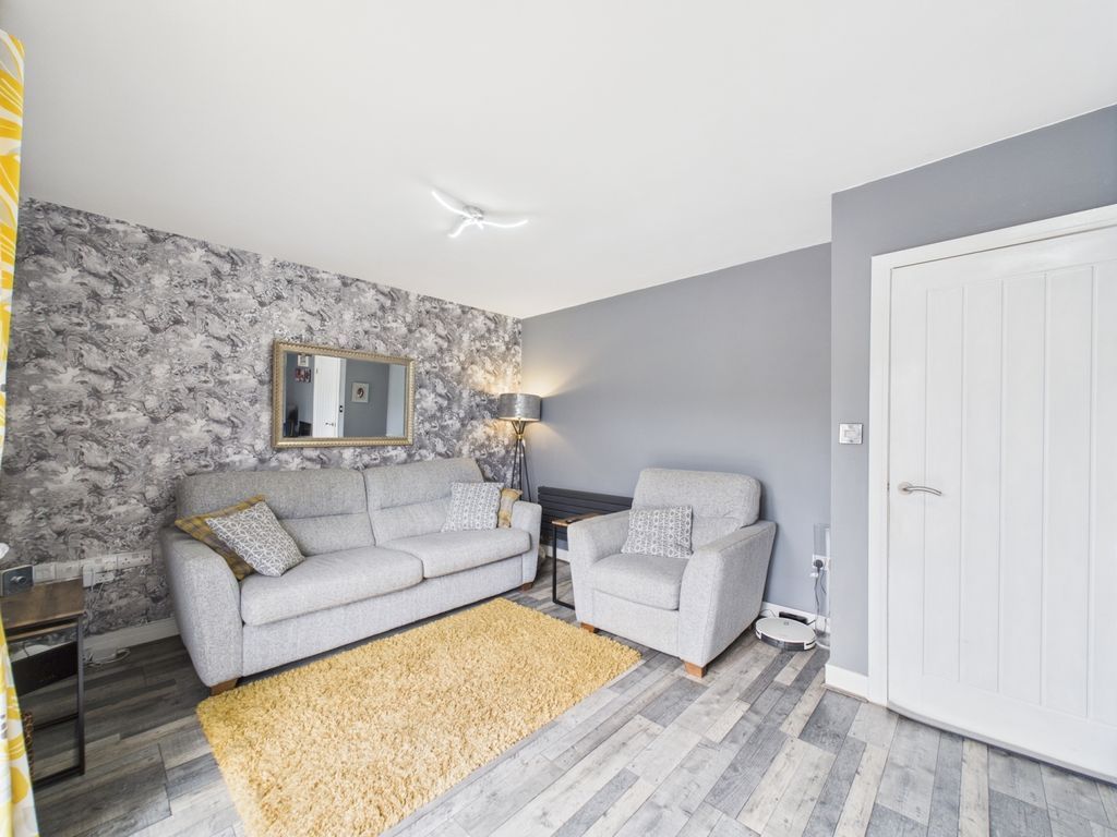 Property photo 1 of 21 Living Dining Room