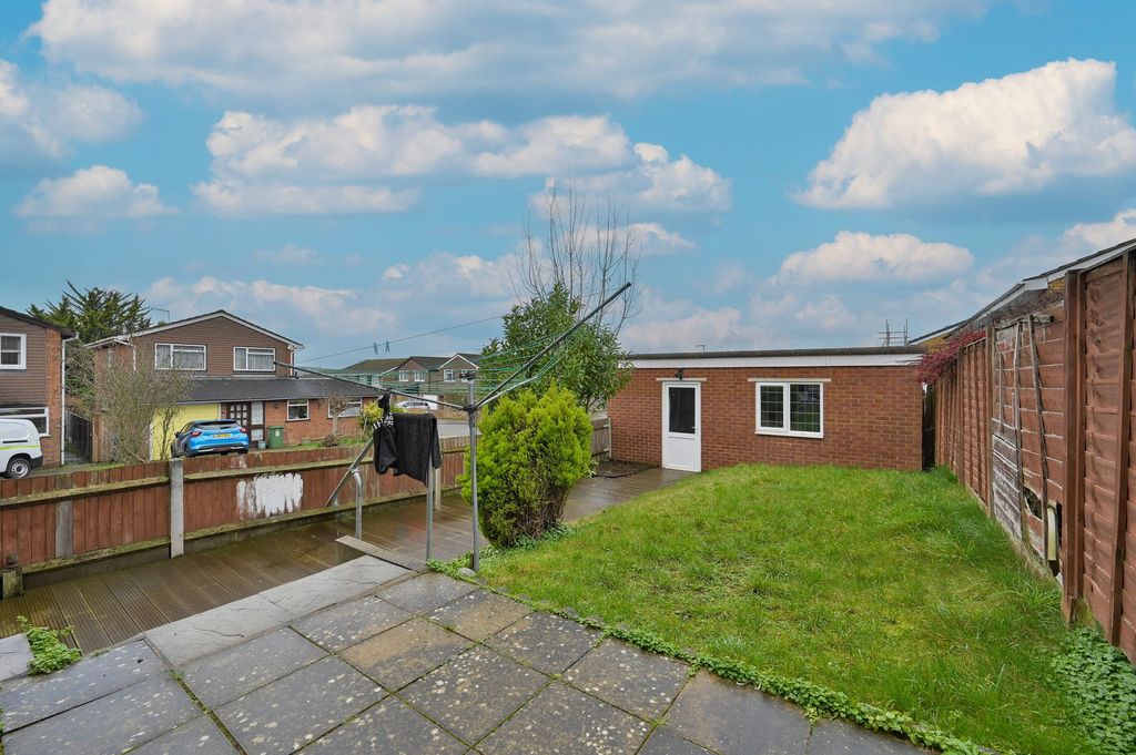 Property photo 2 of 23