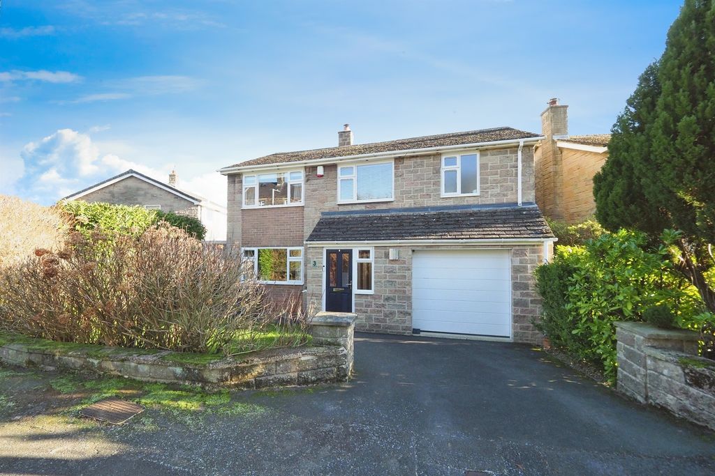 Property photo 1 of 22