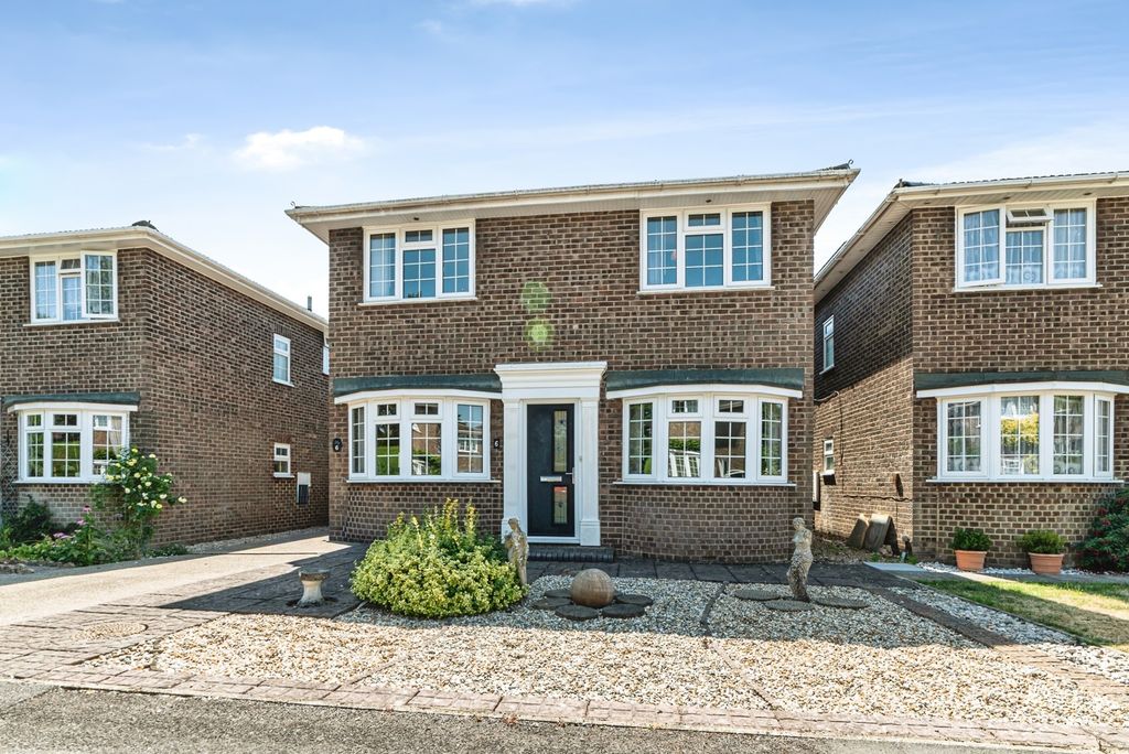 Property photo 1 of 32 Pbox-Img.Jpg