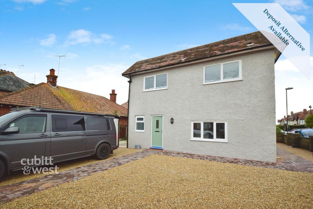 Property photo 1 of 18 46 South Down Roa...