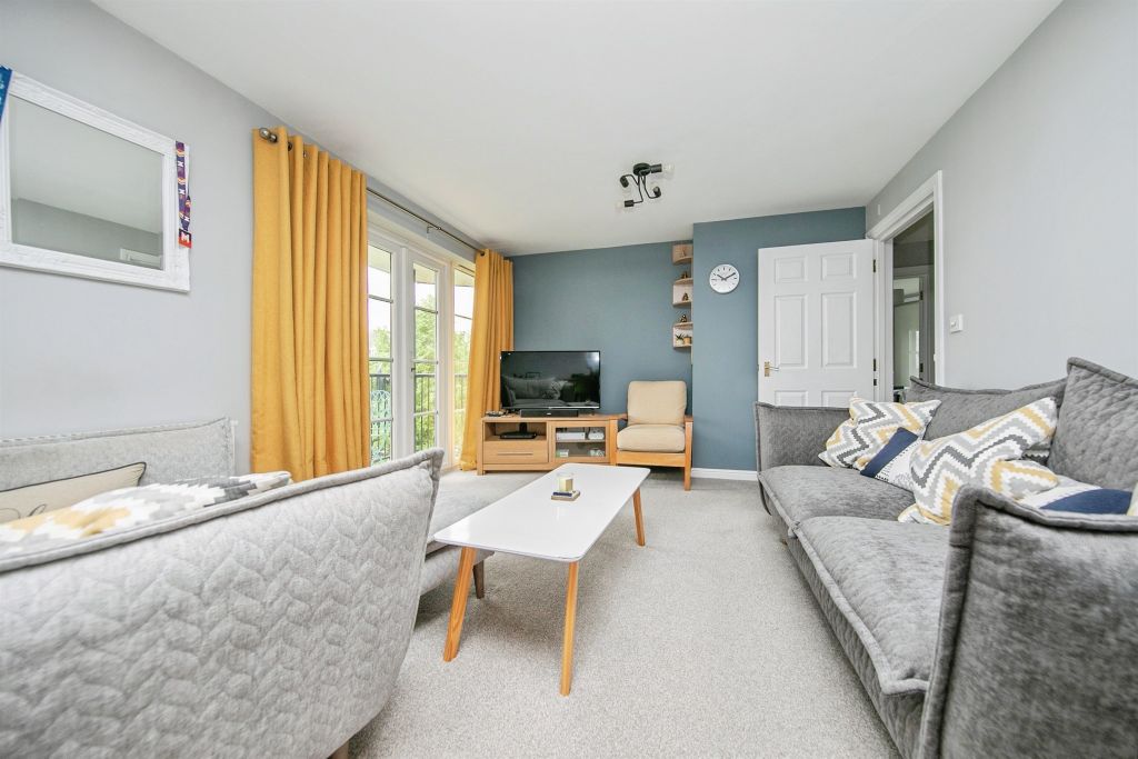 Property photo 3 of 15