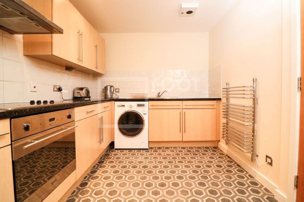 Property photo 2 of 35