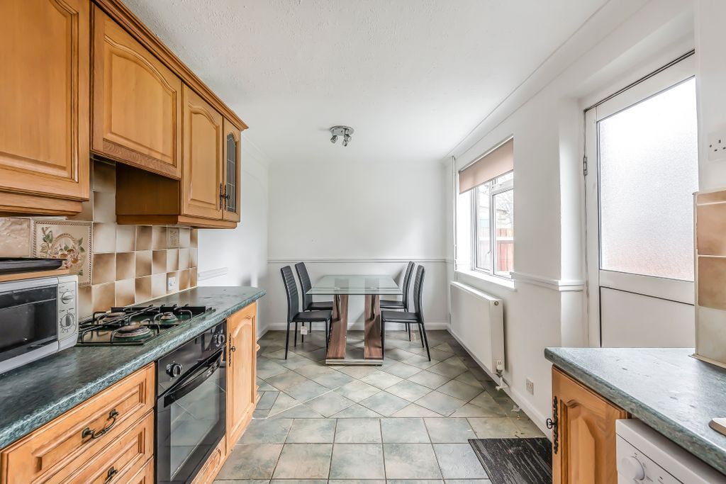 Property photo 3 of 16 558651 (4)c