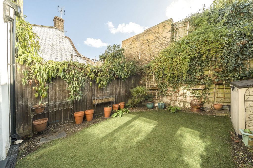 Property photo 3 of 10 Picture No. 28