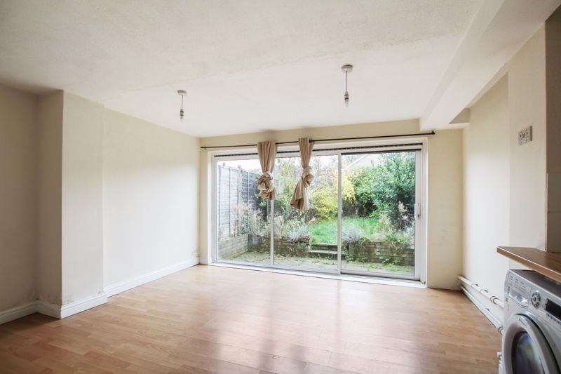 Property photo 3 of 11 Photo 11