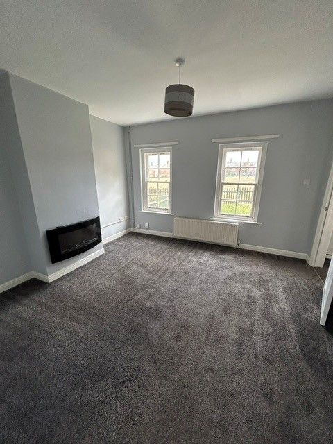 Property photo 3 of 7 136MV Fr.Jpg