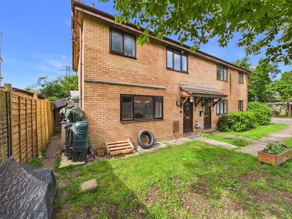 Property photo 2 of 11 Picture No. 12