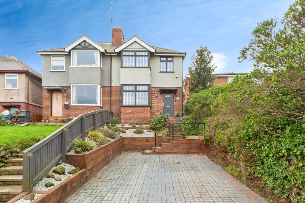 Property photo 1 of 31