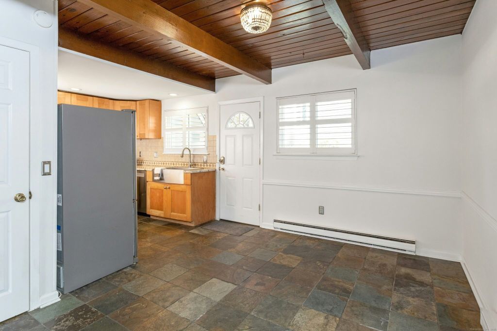 Property photo 3 of 18 <Alttext/>
