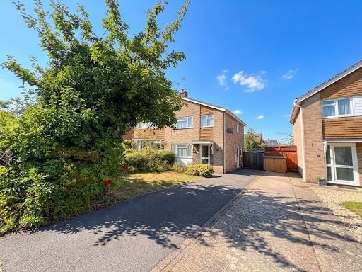 Property photo 1 of 12 E85C11Db-F30C-442A-Bf5F-B2D1Fa82E77E.Png