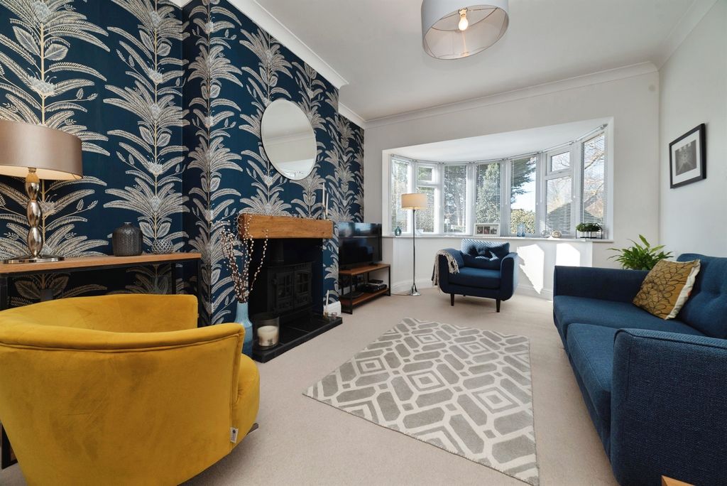 Property photo 3 of 31