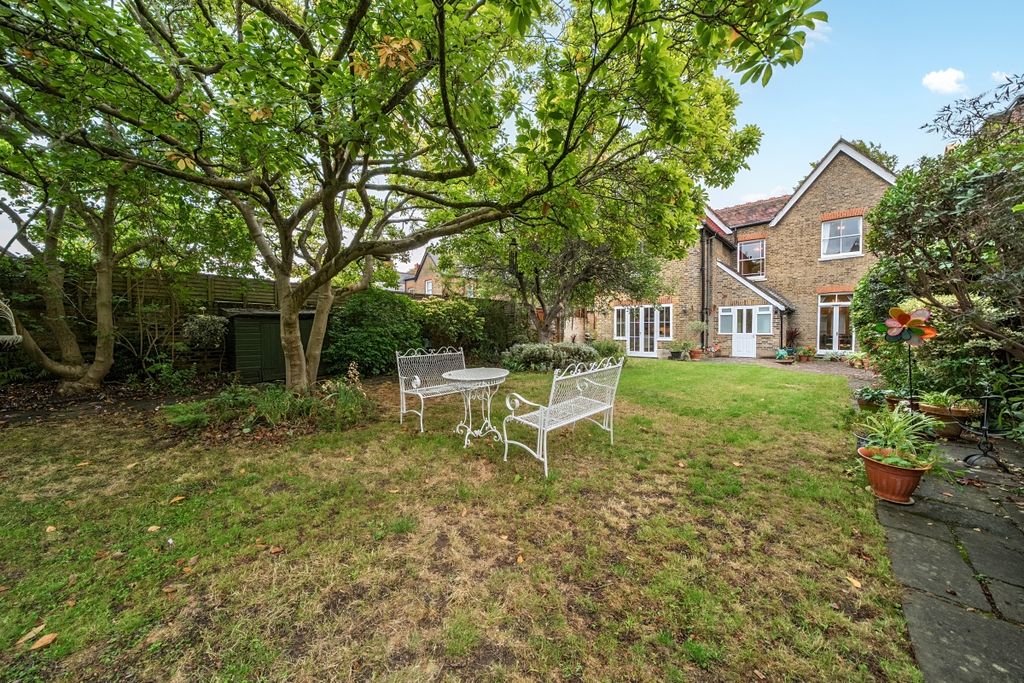 Property photo 3 of 29