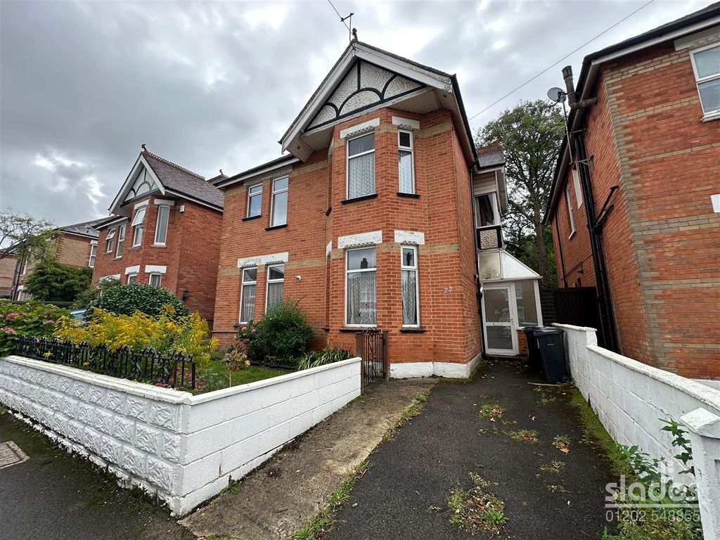 Property photo 1 of 21