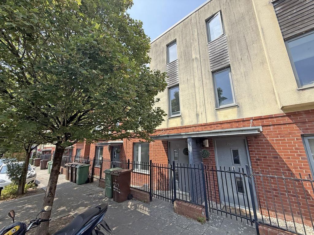Property photo 1 of 23 Fore Street 222 - Front.Jpg