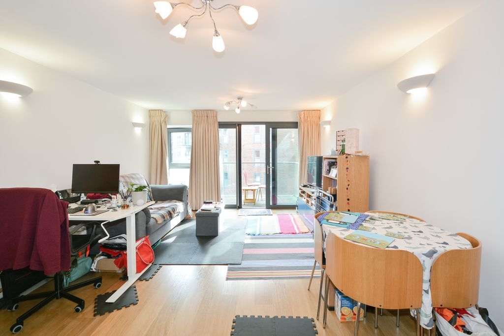 Property photo 2 of 9