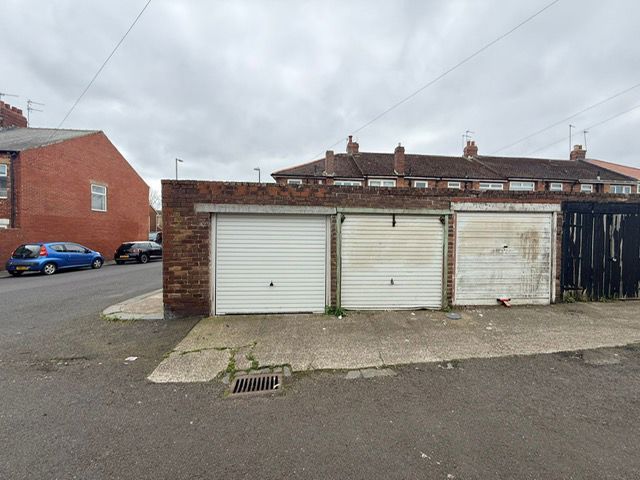 Property photo 2 of 3