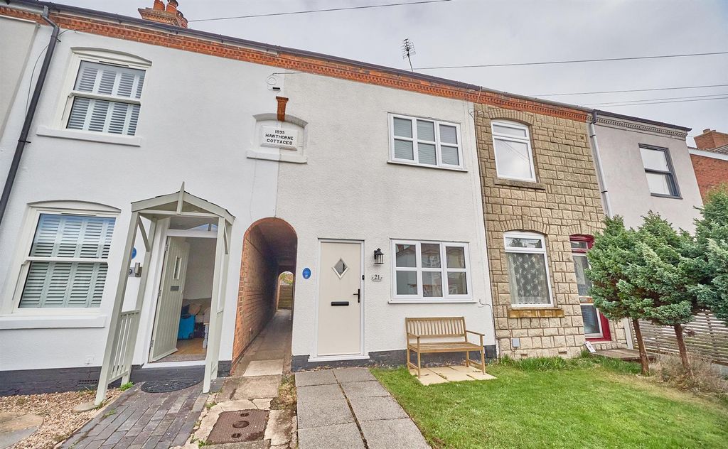 Property photo 1 of 11 Brittania Road 10.Jpg