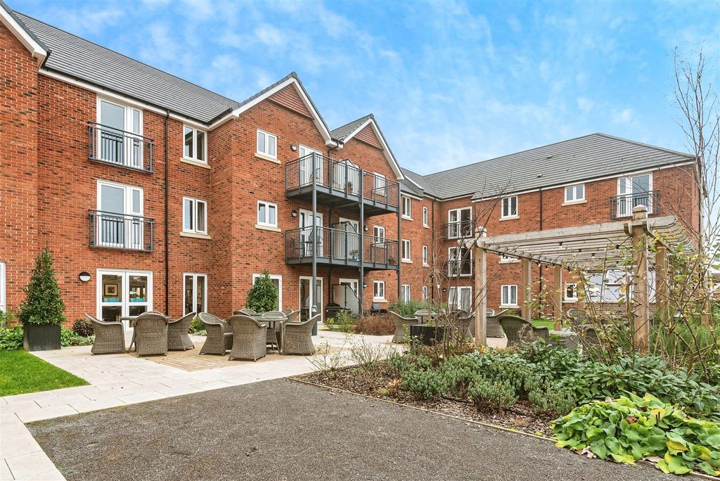 Property photo 1 of 19 18Williamhouse-21.Jpg