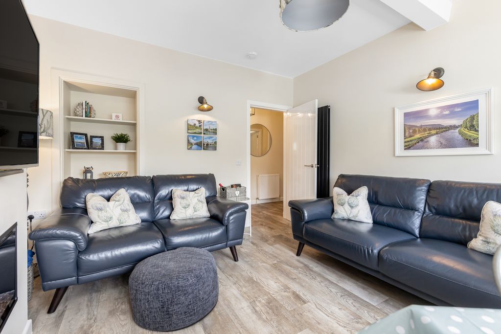 Additional image 4 of 2 bed flat for sale4 Tweed Green, Peebles EH45