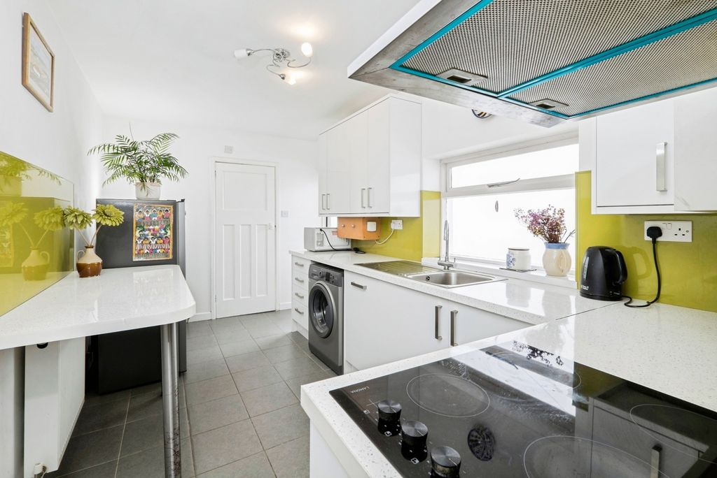 Property photo 2 of 13 Pbox-Img.Jpg