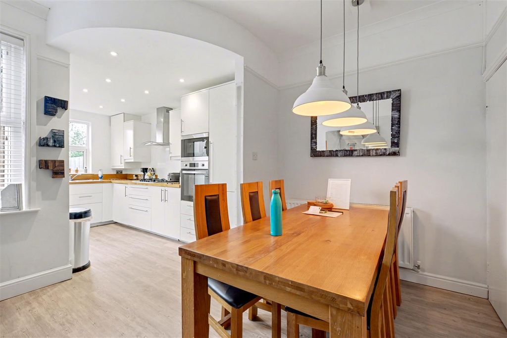 Property photo 3 of 16 Dining Area_1.Jpeg