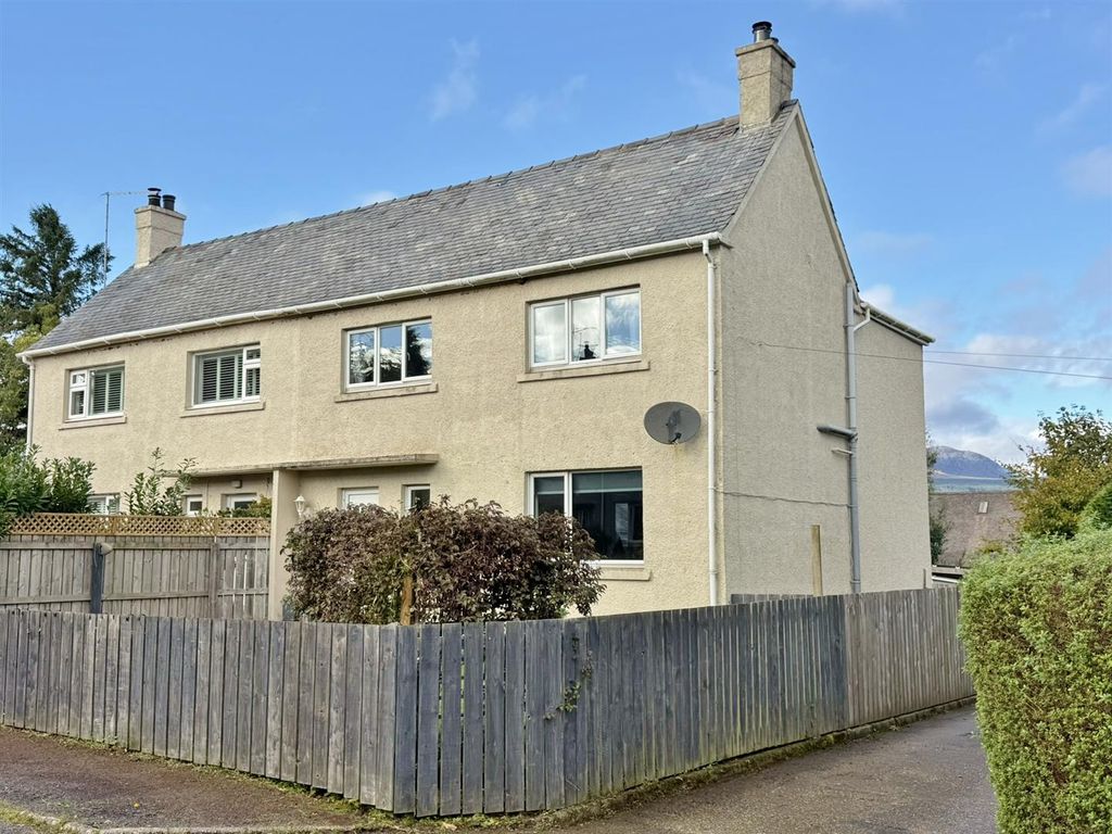 Property photo 2 of 42 4 Hillview Place