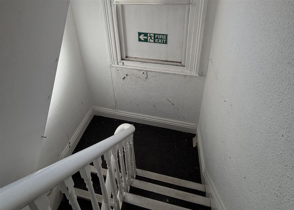 Property photo 3 of 10 Img_7921.Jpg