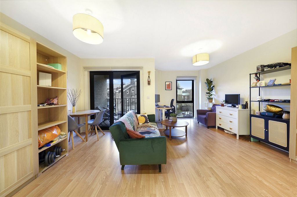 Property photo 1 of 17 Picture No. 25