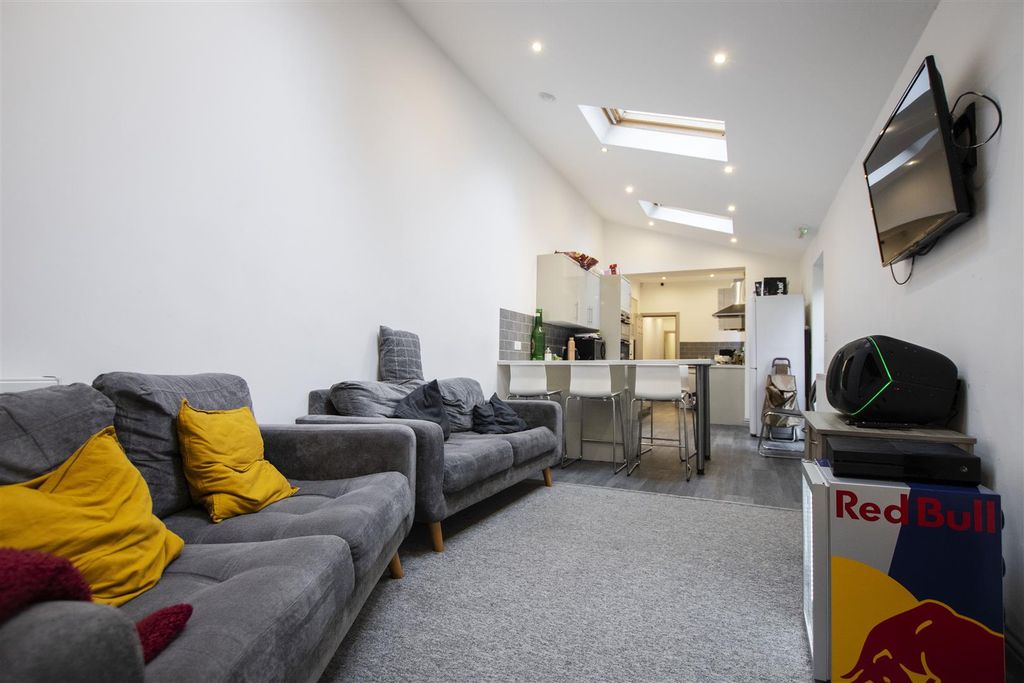 Property photo 2 of 13 Img_4992.Jpg