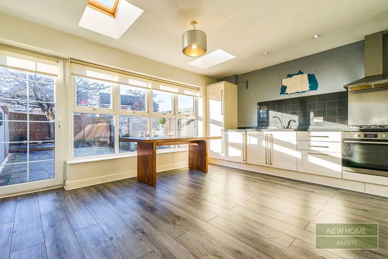 Property photo 2 of 28 Photo 27