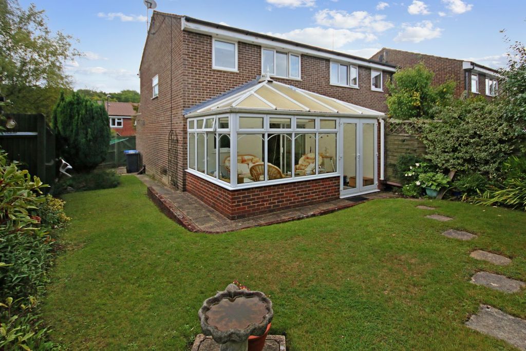Property photo 2 of 11