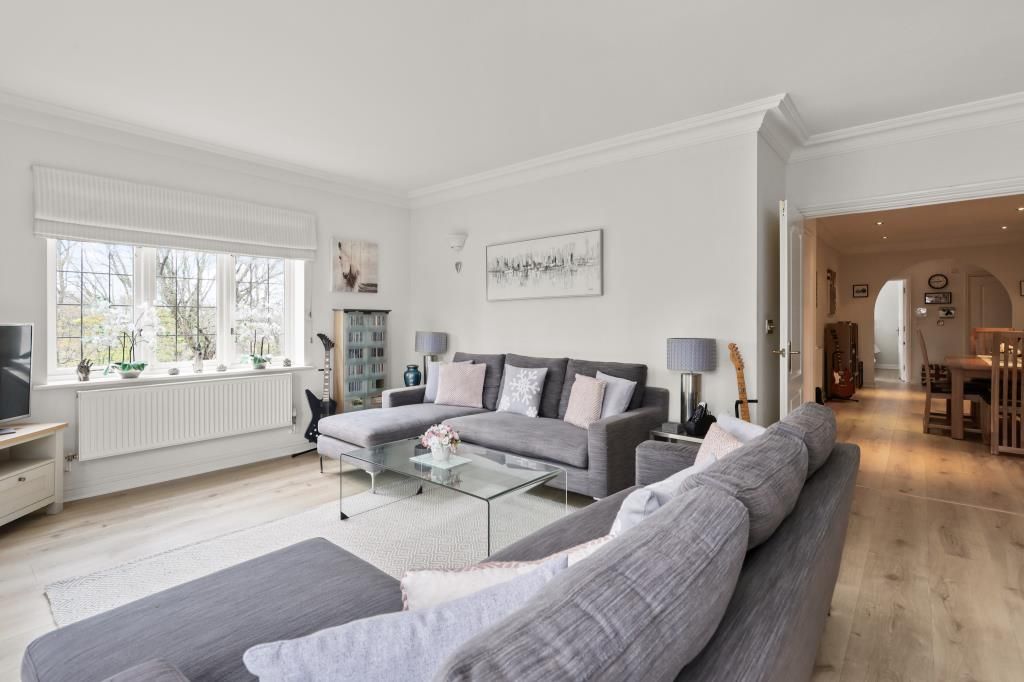 Property photo 3 of 11 051A0398_Lge.Jpg