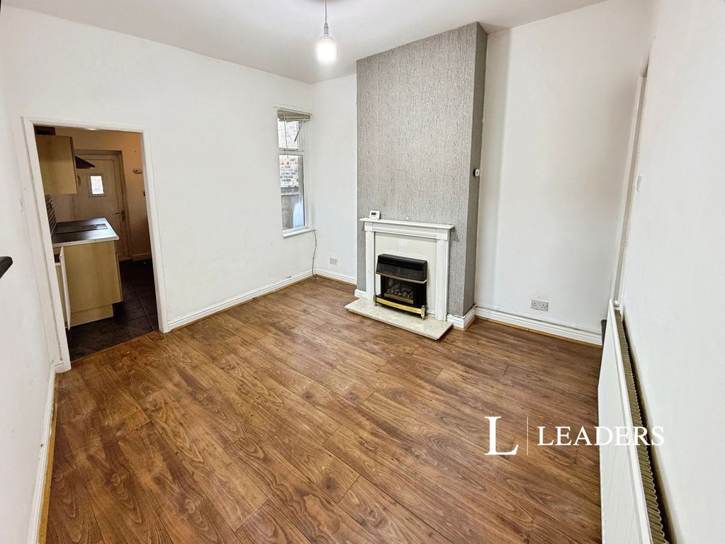 Property photo 3 of 10 Pbox-Img.Jpg