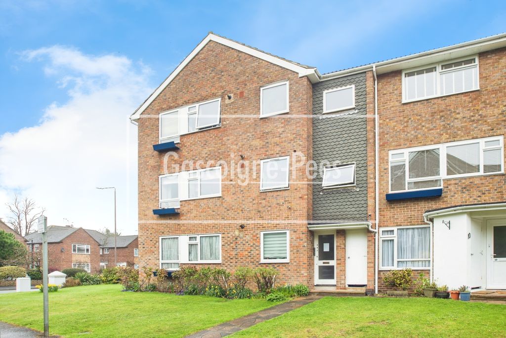 Property photo 1 of 8