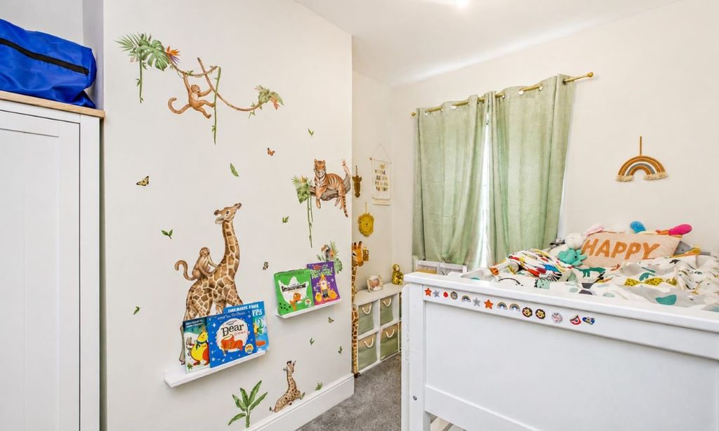 Property photo 2 of 10