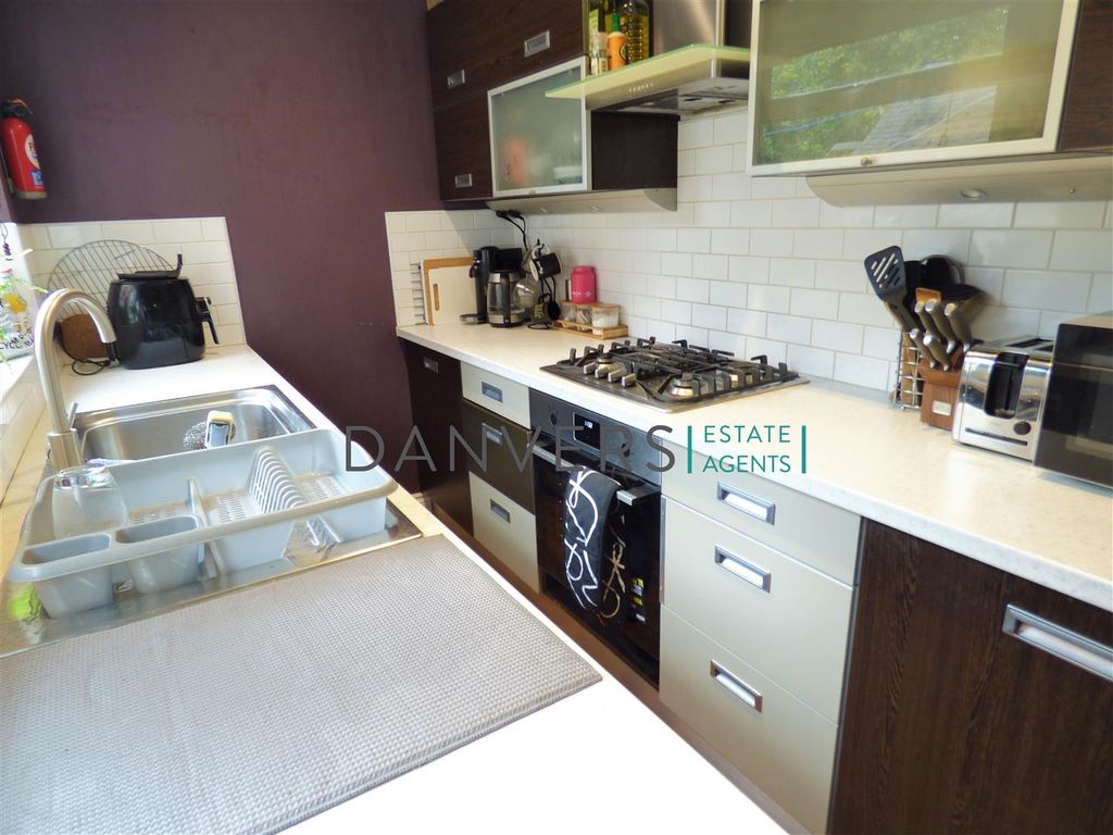 Property photo 3 of 10 P1160731.Jpg