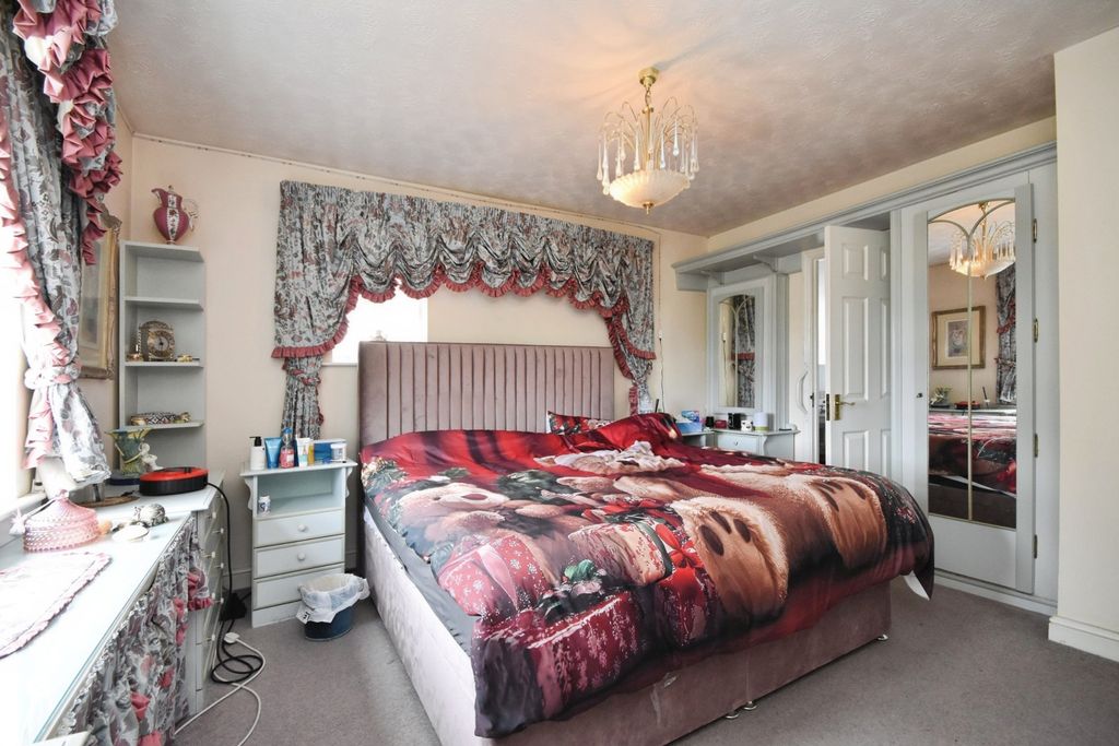 Additional image 11 of 4 bed detached house for saleNotley Green, Braintree, Essex CM77