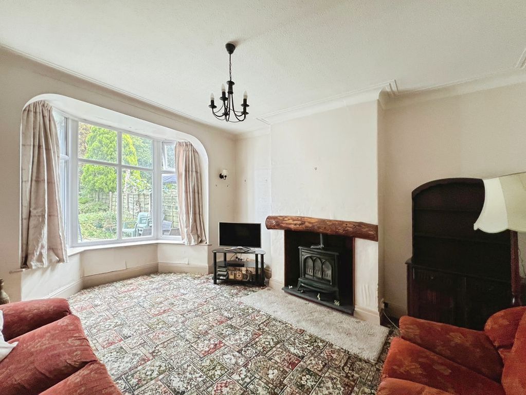 Property photo 2 of 19 Sitting Room
