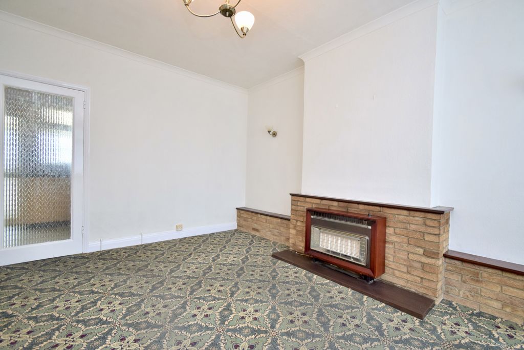 Property photo 2 of 14 Gallery