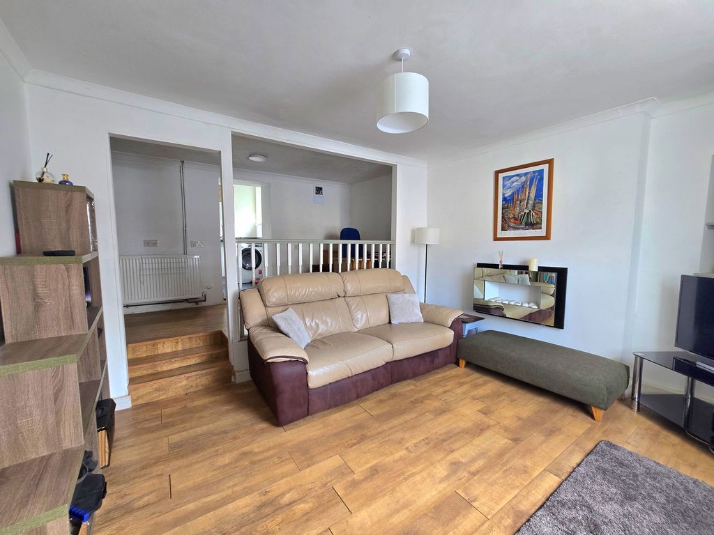 Property photo 1 of 35
