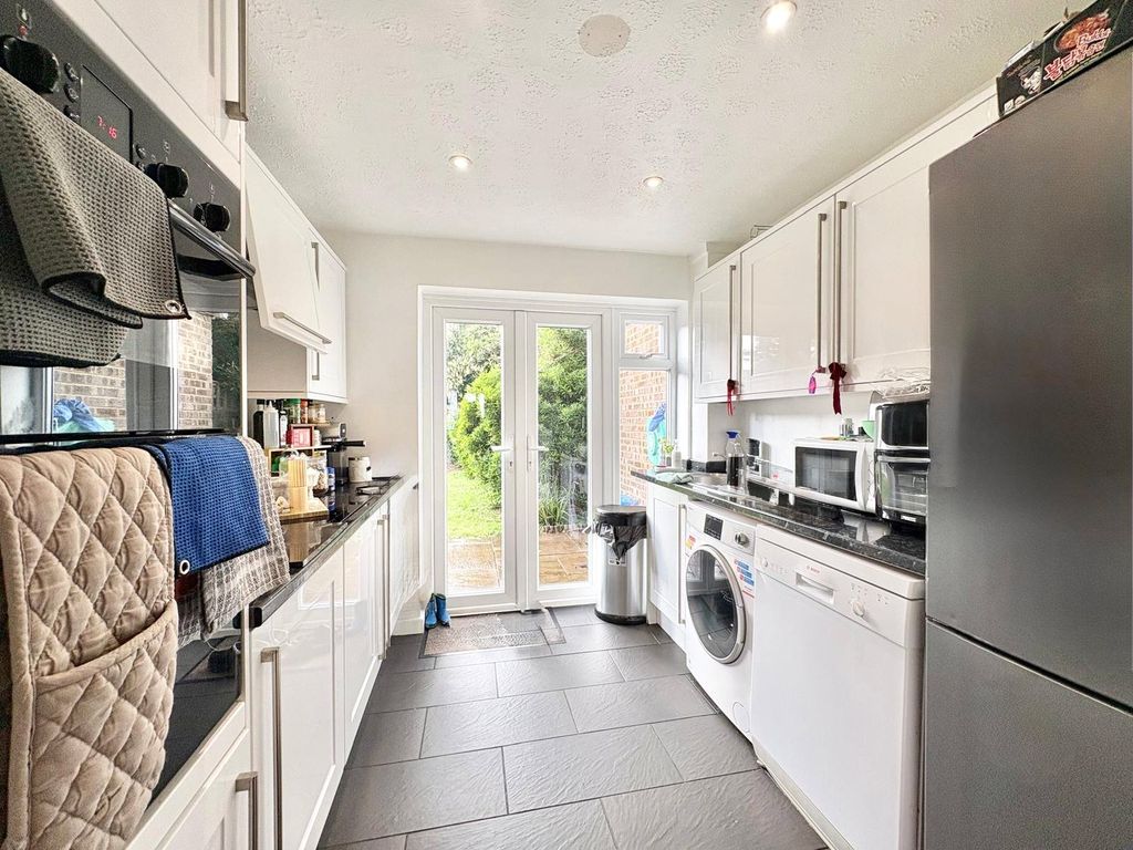 Property photo 3 of 19 Picture No. 07