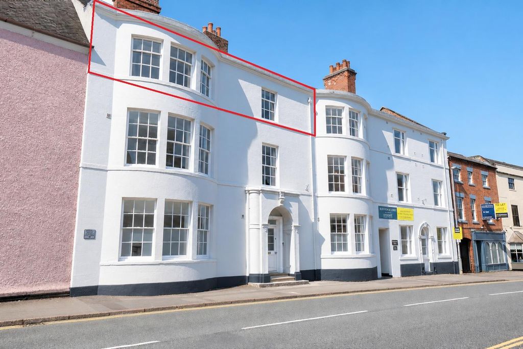 Property photo 1 of 26 6 Kilwardby.Jpg