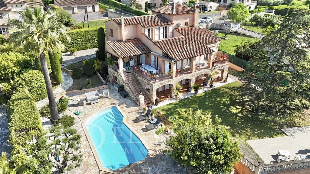 Property photo 1 of 12 Peymeinade