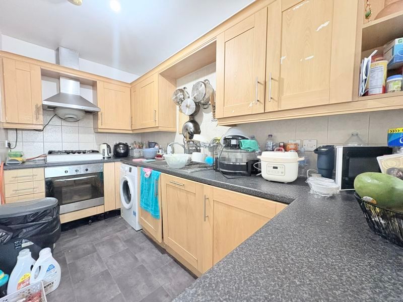 Property photo 2 of 7 Photo 2