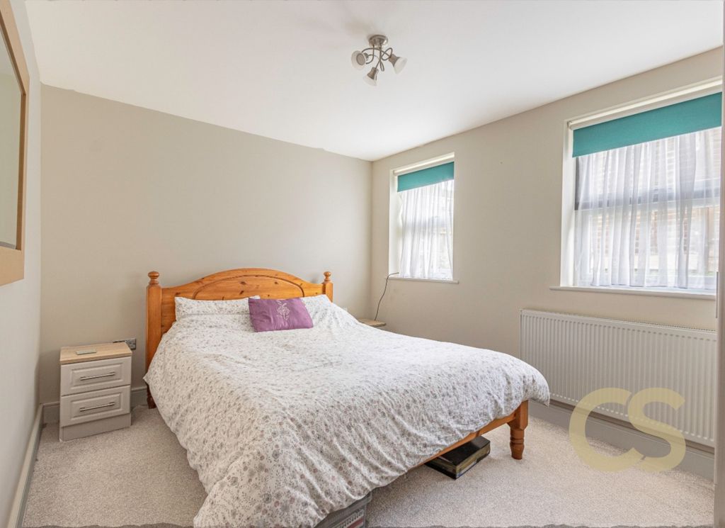 Property photo 3 of 11 5302504