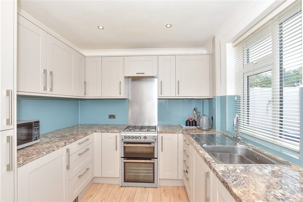 Property photo 2 of 13 Kitchen